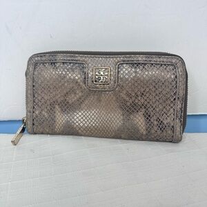 Tory Burch Wallet Leather Snake Print Continental Zip Gold Logos Pulls 8"x4"Rare